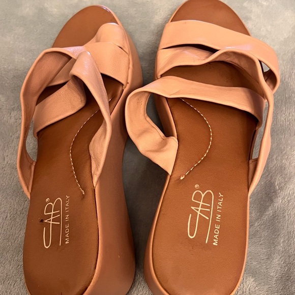 CAB leather, Italian, wedge sandals - Picture 3 of 8